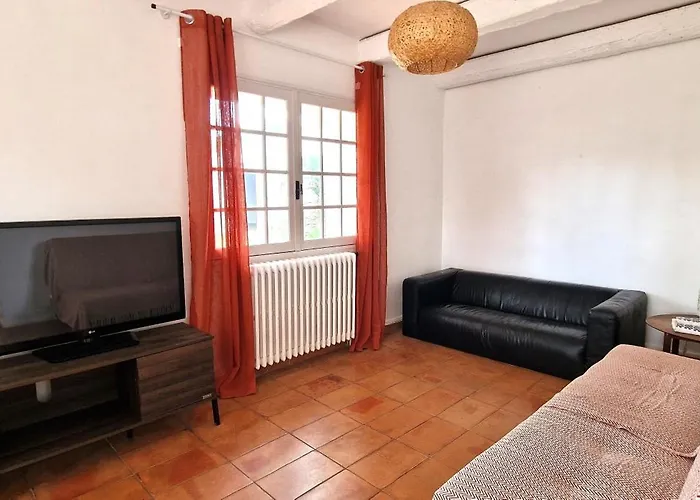 St-clair Villa, Piscine & Pinede Willa *